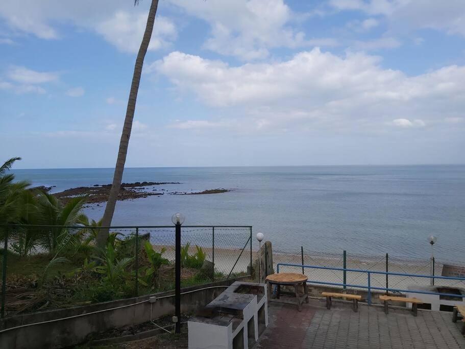 פורט דיקסון Nat'S Seri Bulan Beach, Pool Home @Teluk Kemang מראה חיצוני תמונה
